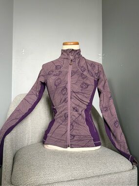 Lululemon Purple Peacock Feather Logo RARE Utility Jacket Define 6 Vintage